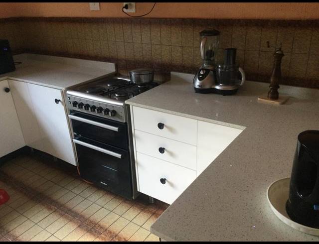 4 BEDROOM HOUSE FOR SALE IN KEW